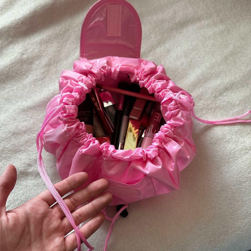 Drawstring Makeup Bag! - image 2